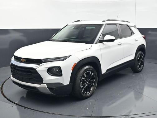 Summit White 2021 Chevrolet Trailblazer LT