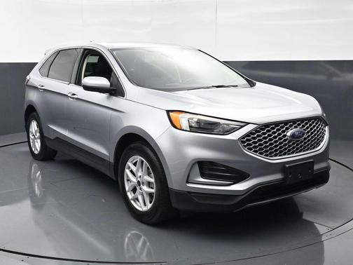 Silver Metallic 2023 Ford Edge SEL
