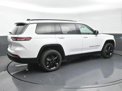 Bright White Clearcoat 2026 Jeep Grand Cherokee L Limited