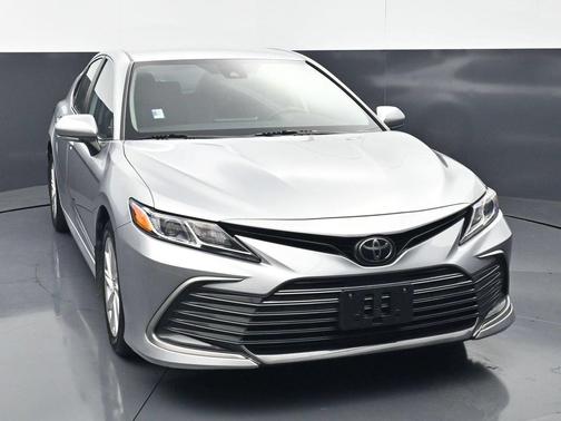 Celestial Silver Metallic 2023 Toyota Camry LE