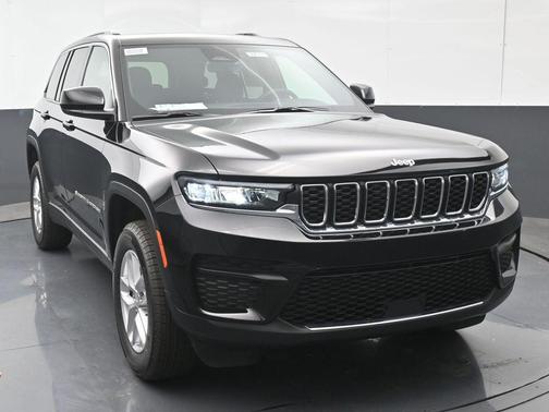 2026 Jeep Grand Cherokee Altitude