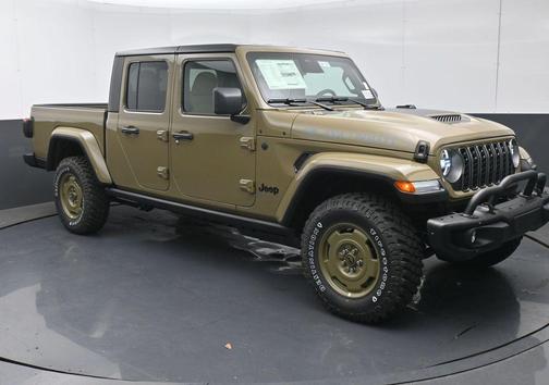 2026 Jeep Gladiator Sport