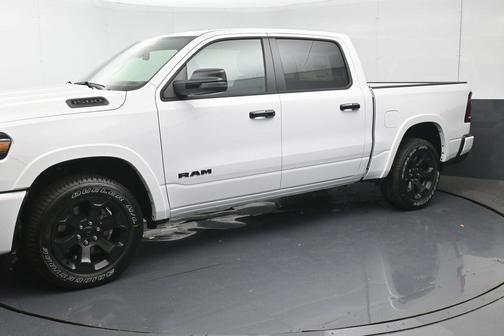 Bright White Clearcoat 2026 RAM 1500 Big Horn/Lone Star