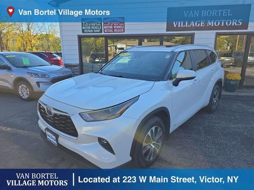 2023 Toyota Highlander Hybrid XLE