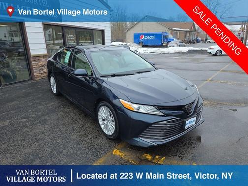 Galactic Aqua Mica 2019 Toyota Camry XLE