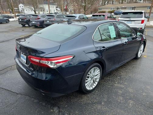 2019 Toyota Camry XLE