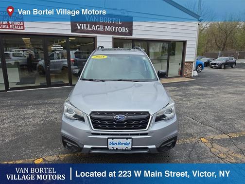 Ice Silver Metallic 2018 Subaru Forester 2.5i Premium Black Edition