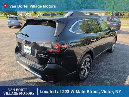 Crystal Black Silica 2020 Subaru Outback Touring XT