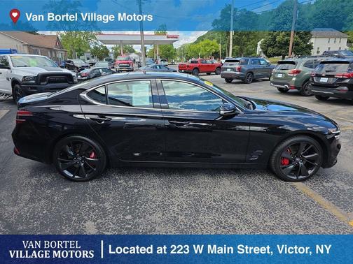 2022 Genesis G70 3.3T AWD