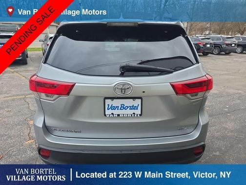2018 Toyota Highlander SE