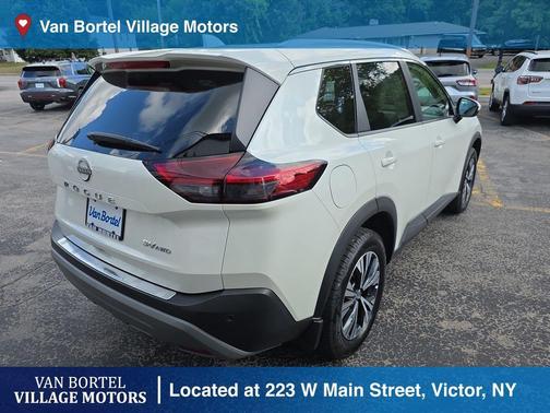 2022 Nissan Rogue SV