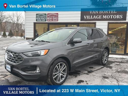 2022 Ford Edge Titanium