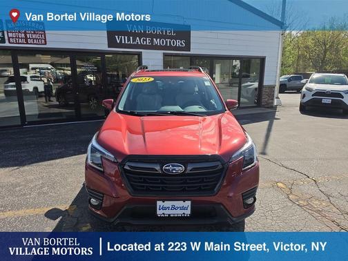 Crimson Red Pearl 2023 Subaru Forester Limited