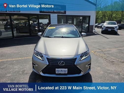 Silver 2016 Lexus ES 350 Base