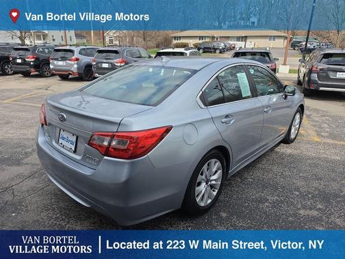 Ice Silver Metallic 2017 Subaru Legacy Premium