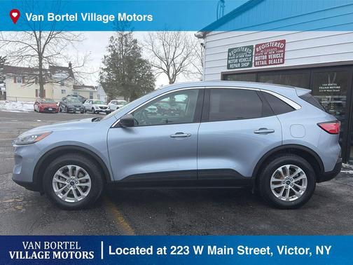 2022 Ford Escape SE