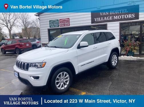 2022 Jeep Grand Cherokee Laredo