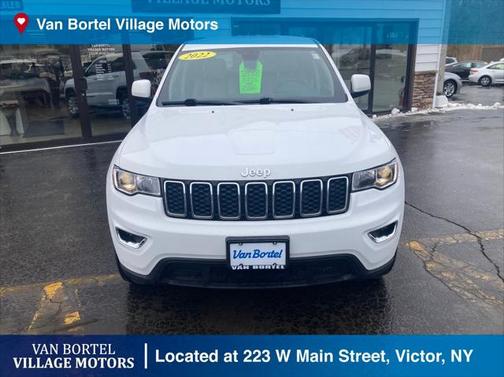 2022 Jeep Grand Cherokee Laredo