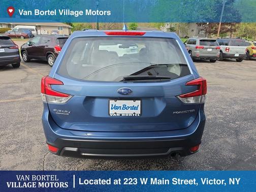 Horizon Blue Pearl 2022 Subaru Forester Base