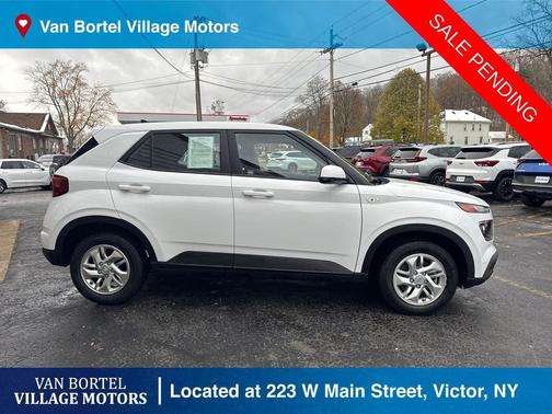 2021 Hyundai VENUE SE