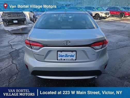 2022 Toyota Corolla LE