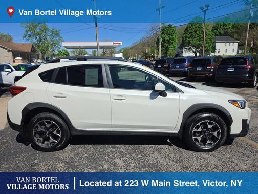 Crystal White Pearl 2020 Subaru Crosstrek Premium