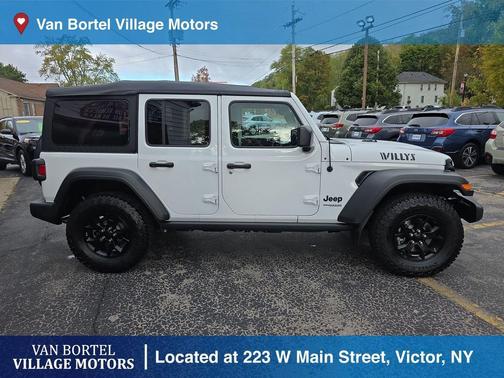 2022 Jeep Wrangler Willys