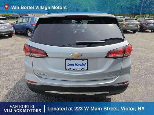 Silver Ice Metallic 2022 Chevrolet Equinox 1LT