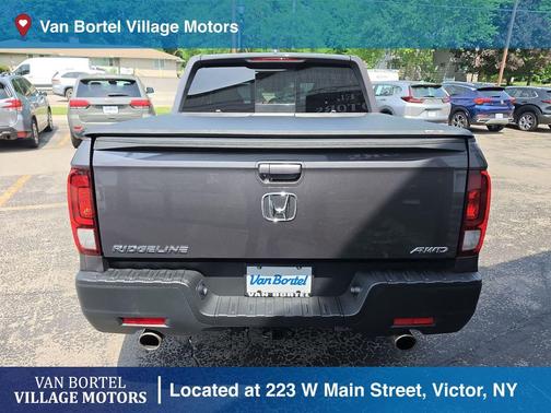 Gray 2022 Honda Ridgeline RTL