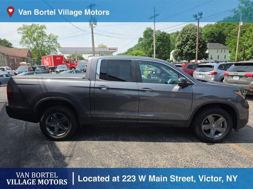 Gray 2022 Honda Ridgeline RTL
