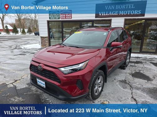 2025 Toyota RAV4 XLE