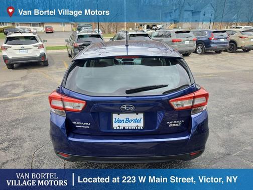 2017 Subaru Impreza 2.0i