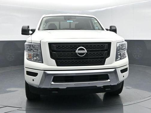 2024 Nissan Titan XD SV
