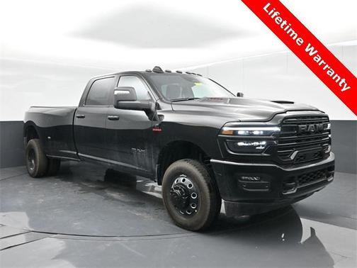 2025 RAM 3500 Laramie Crew Cab 4x4 8' Box