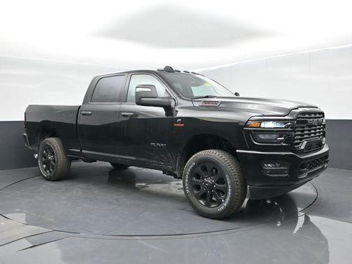 Diamond Black Crystal Pearlcoat 2026 RAM 2500 Big Horn Crew Cab 4x4 6'4' Box