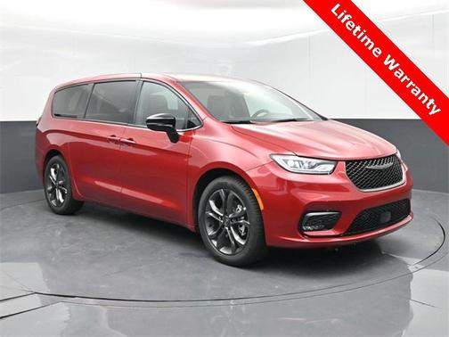 2026 Chrysler Pacifica L
