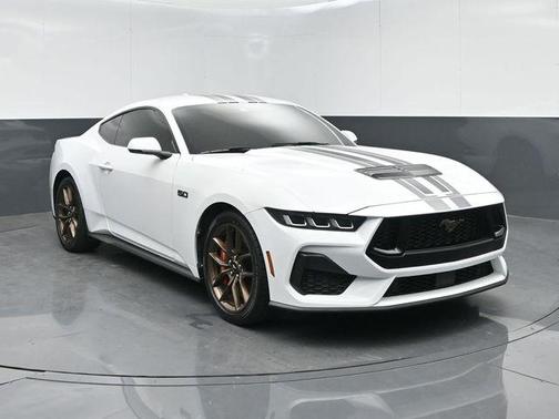 Oxford White 2024 Ford Mustang GT Premium