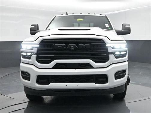 2025 RAM 3500 Laramie Crew Cab 4x4 8' Box