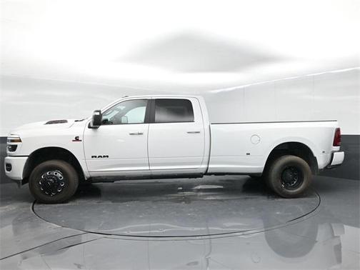 2025 RAM 3500 Laramie Crew Cab 4x4 8' Box