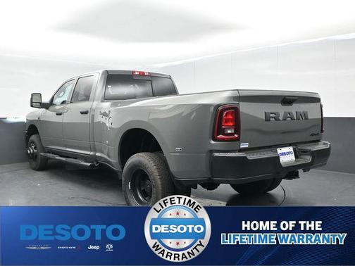 Ceramic Gray Clearcoat 2026 RAM 3500 Tradesman Crew Cab 4x4 8' Box