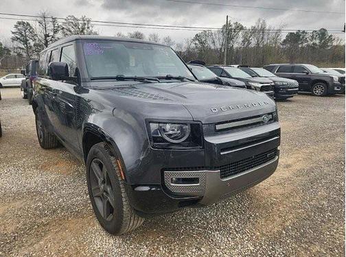 2023 Land Rover Defender 130 X-Dynamic SE