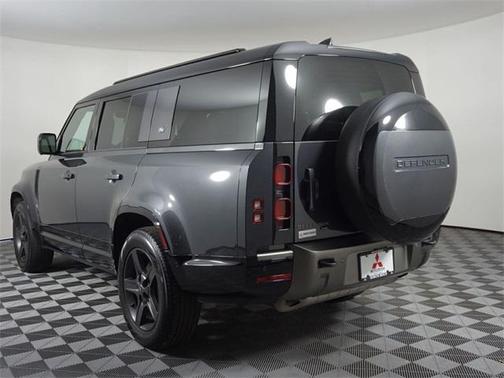 2023 Land Rover Defender 130 X-Dynamic SE