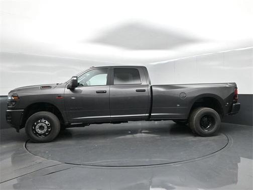 2026 RAM 3500 Big Horn Crew Cab 4x4 8' Box