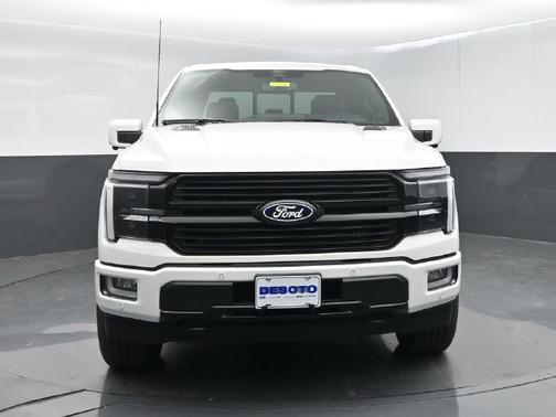 Star White Metallic Tri-Coat 2026 Ford F-150 Platinum