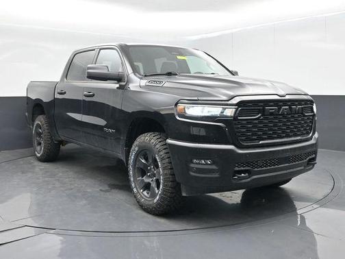 Diamond Black Crystal Pearlcoat 2026 RAM 1500 Warlock Crew Cab 4x4 5'7' Box