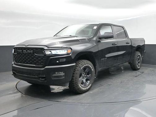 Diamond Black Crystal Pearlcoat 2026 RAM 1500 Warlock Crew Cab 4x4 5'7' Box