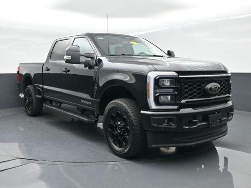 Agate Black Metallic 2026 Ford F-250 Lariat