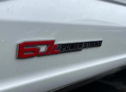 White Metallic 2024 Ford F-250 Limited