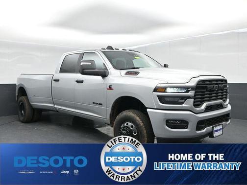 Silver Zynith 2026 RAM 3500 Big Horn Crew Cab 4x4 8' Box