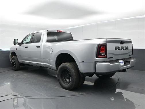 2026 RAM 3500 Big Horn Crew Cab 4x4 8' Box